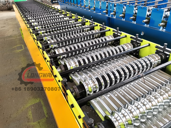 roll shutter door forming machine