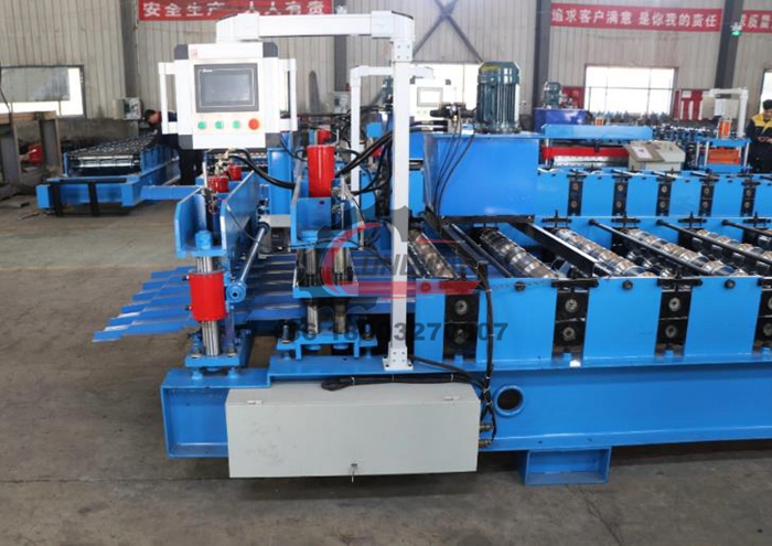 Q Tile Metal Roofing Step Tile Forming Machine