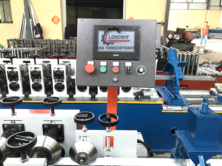 stud machine035