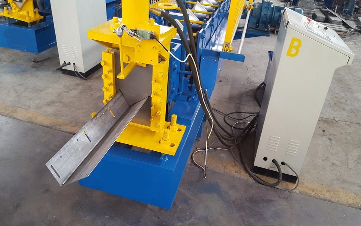 Steel L Angle Forming machine with punch