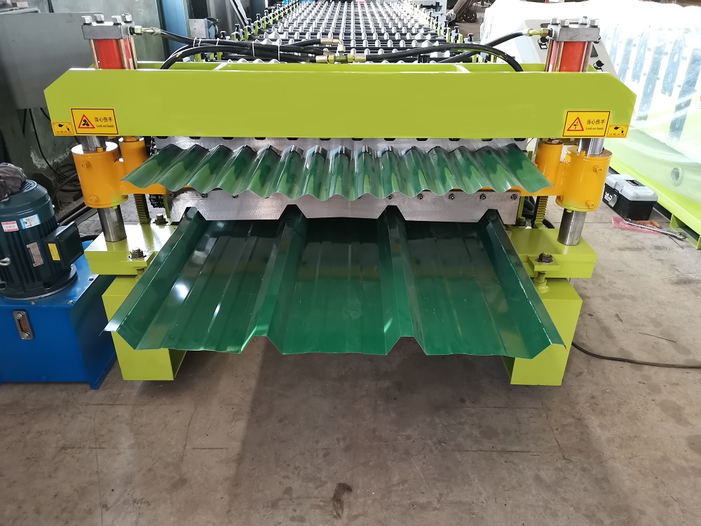 PV4 roofing sheet machine