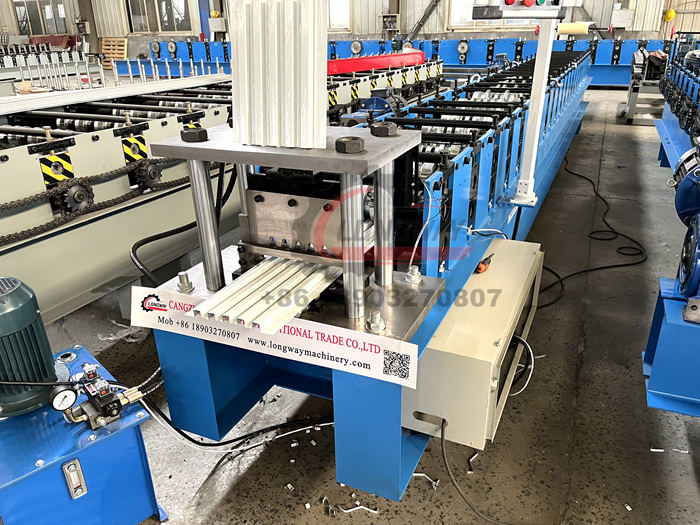 roof cladding roll forming machine