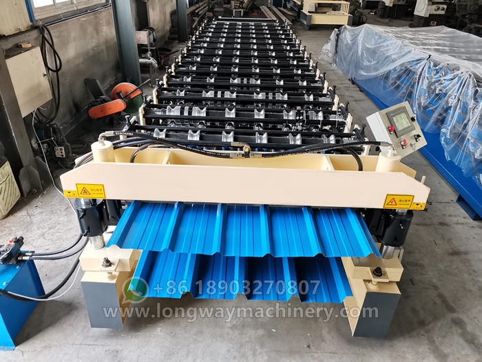 roof machine