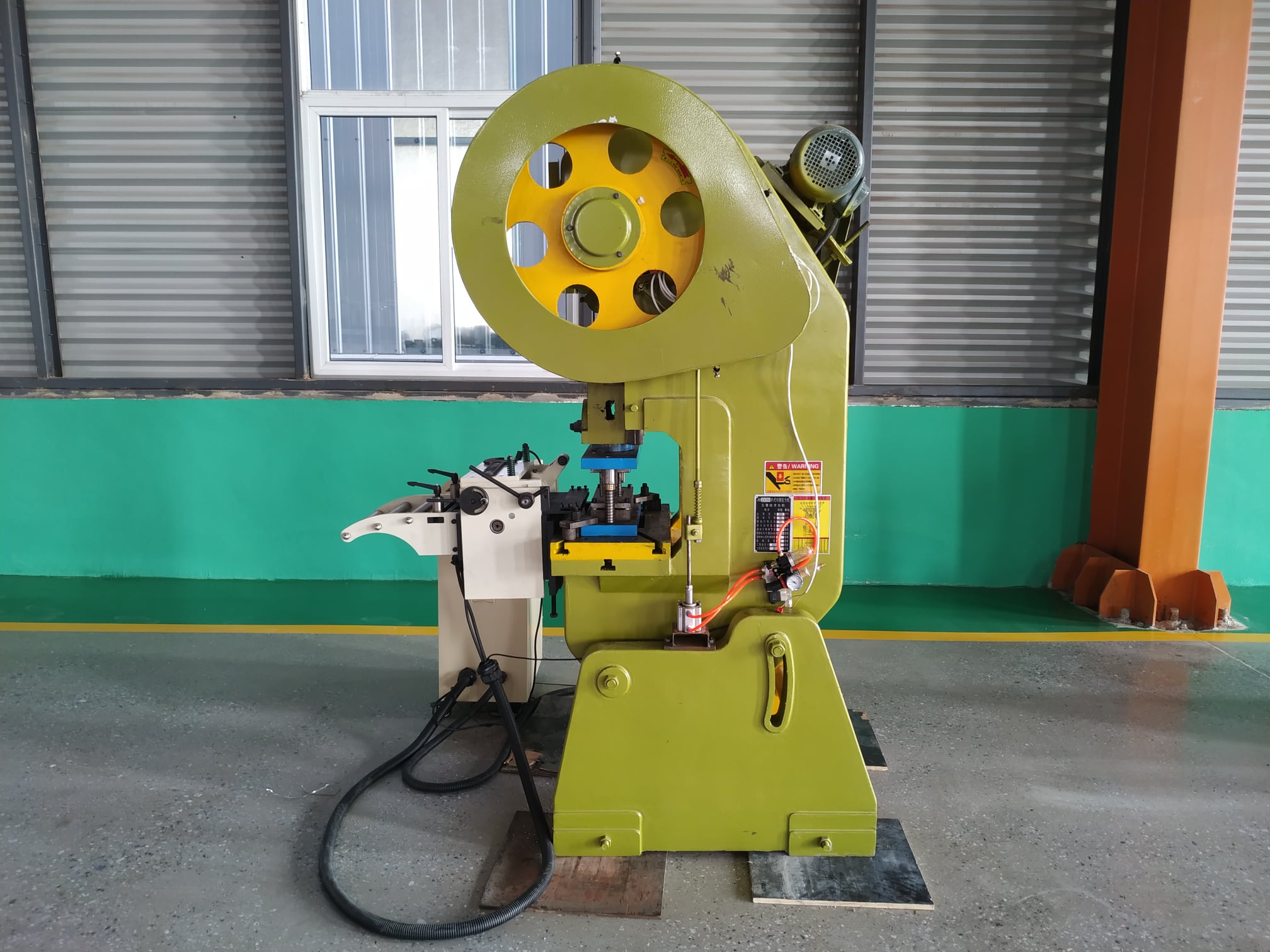 custom corrugated curving machine